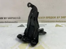 Кронштейн блока ABS Skoda Yeti 2012 1K2614235C 5L6 CFHC 2.0 ДИЗЕЛЬ