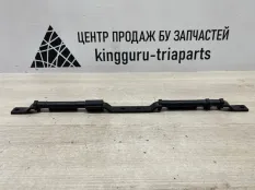 Кронштейн сиденья Skoda Yeti 2012 5L0885537 5L6 CFHC 2.0 ДИЗЕЛЬ, передний левый