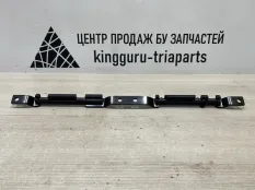 Кронштейн сиденья Skoda Yeti 2012 5L0885538 5L6 CFHC 2.0 ДИЗЕЛЬ, передний правый