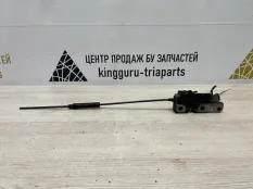 Замок капота Skoda Yeti 2012 5L0823509A 5L6 CFHC 2.0 ДИЗЕЛЬ