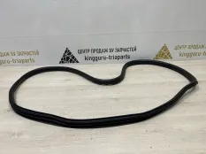 Уплотнитель дверного проема Skoda Yeti 2012 5L0867367 5L6 CFHC 2.0 ДИЗЕЛЬ, задний правый