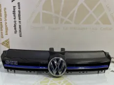 Решетка радиатора Volkswagen Golf 2016 5GE853653D 7 CUKB 1.4 ГИБРИД