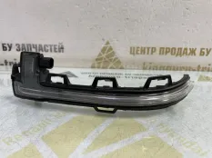 Повторитель поворота в зеркало BMW X5 2019-2023 63137441439 G05, левый