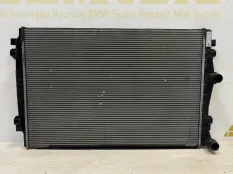 Радиатор охлаждения Volkswagen Golf 2016 5Q0121251EQ 7 CUKB 1.4 ГИБРИД