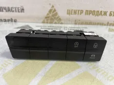 Блок кнопок Skoda Octavia 2016 5E2927132M A7 CZDA 1.4 БЕНЗИН
