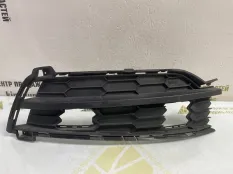 Решетка бампера Skoda Karoq 2017-2021 57A807368 1 NU7 ДО РЕСТАЙЛИНГ, передняя правая