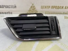 Обдув торпеды Skoda Octavia 2016 5E0819702A A7 CZDA 1.4 БЕНЗИН, правый