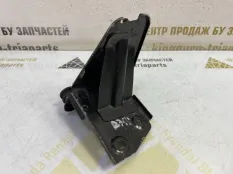Кронштейн блока ABS Skoda Octavia 2016 5Q2614235E A7 CZDA 1.4 БЕНЗИН