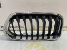 Решетка радиатора BMW X2 2018-2021 51137424778 F39, правая