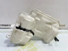 Бачок стеклоомывателя Skoda Octavia 2016 5Q0955449Q A7 CZDA 1.4 БЕНЗИН