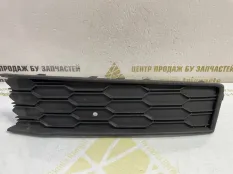 Решетка бампера Skoda Rapid 2020-2022 60U807682A 2 NK6, передняя правая