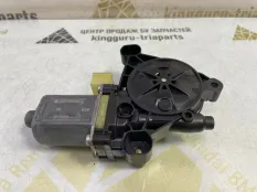 Мотор стеклоподъемника Skoda Octavia 2016 5Q0959802B A7 CZDA 1.4 БЕНЗИН, передний правый