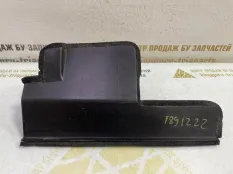 Дефлектор радиатора Exeed RX 2023-2024 302001338AA T22, левый