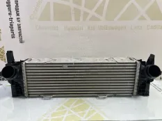 Радиатор интеркулера BMW X5 2019-2023 17518584127 G05