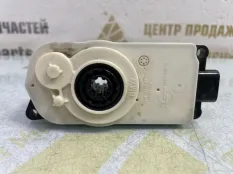 Моторчик жалюзей BMW X6 2019-2022 9881646 G06