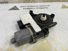 Мотор стеклоподъемника Volkswagen Golf 2016 5Q0959811 7 CUKB 1.4 ГИБРИД, задний левый