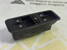 Кнопка стеклоподъемника Skoda Yeti 2012 5L0867171 5L6 CFHC 2.0 ДИЗЕЛЬ, передняя левая