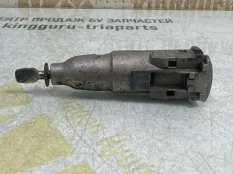 Замок двери Skoda Yeti 2012 5L0837167B 5L6 CFHC 2.0 ДИЗЕЛЬ, передний правый