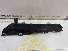 Дефлектор радиатора BMW X5 2013-2018 C18492102 F15, правый