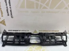 Кронштейн решетки радиатора Suzuki Vitara 2014-2019 7212186R0 2 LY ДО РЕСТАЙЛИНГ