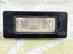 Плафон подсветки номера Skoda Yeti 2012 8T0943021 5L6 CFHC 2.0 ДИЗЕЛЬ, задний
