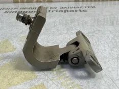 Петля крышки багажника Skoda Yeti 2012 5J0827301 5L6 CFHC 2.0 ДИЗЕЛЬ