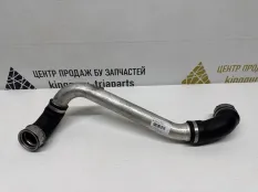 Патрубок интеркулера BMW X5 2000-2004 11617799395 E53