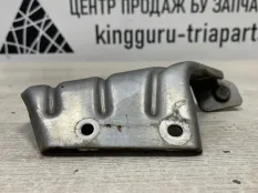 Кронштейн глушителя Volkswagen Golf 2016 1K0253461BN 7 CUKB 1.4 ГИБРИД