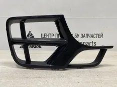 Решетка бампера MINI cooper Clubman 2019-2022 7494380 2 F54 РЕСТАЙЛИНГ, передняя правая