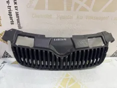 Решетка радиатора Skoda Fabia 2010-2014 5J0853668A 2 5J2 РЕСТАЙЛИНГ