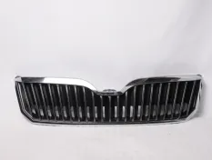 Решетка радиатора Skoda Superb 2013-2015 3T0853668B 2 3T4 РЕСТАЙЛИНГ