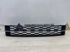 Решетка бампера Skoda Octavia 2017-2020 5E0853677K A7 5E3 РЕСТАЙЛИНГ, передняя