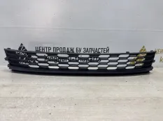 Решетка бампера Skoda Rapid 2017-2020 5JA853677C 1 NH3 РЕСТАЙЛИНГ