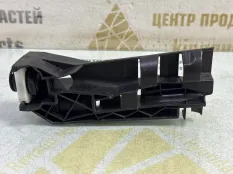 Кронштейн жалюзей воздуховода BMW X5 2019-2023 K11595 G05, левый