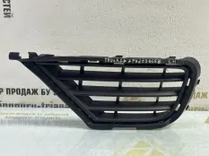 Решетка бампера Volkswagen Touareg 2018-2022 7P6853665B 3 CR7, левая