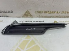 Решетка в бампер Volkswagen Golf 2012-2017 5G0853665A 7 5G1 ДО РЕСТАЙЛИНГ, левая