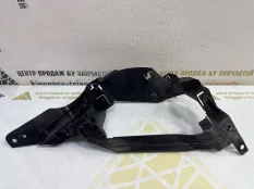 Кронштейн насадки глушителя BMW X6 2019-2022 51128074188 G06, правый