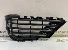 Решетка бампера Volkswagen Touareg 2014-2018 7P6853666G 2 7P5 РЕСТАЙЛИНГ, передняя правая