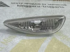 Повторитель поворота в крыло Hyundai Solaris 2017-2020 923031R0 2 HCR ДО РЕСТАЙЛИНГ