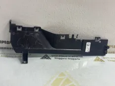 Дефлектор радиатора BMW X6 M 2014-2019 51747343798 F86, левый