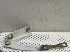 Петля капота Renault Logan 2014-2018 654009401R 2 L8 ДО РЕСТАЙЛИНГ, правая