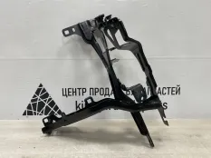 Кронштейн фары BMW X5 2019-2023 51647421710 G05, передний правый