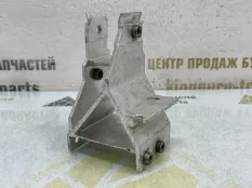 Кронштейн радиатора BMW 5 2017-2019 7357215 G30 ДО РЕСТАЙЛИНГ, левый