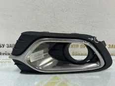 Решетка противотуманной фары Renault Logan 2014-2018 263363542R 2 L8 ДО РЕСТАЙЛИНГ, передняя левая