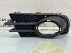 Решетка противотуманной фары Volkswagen Tiguan 2007-2011 5N0853666H 1 5N1 ДО РЕСТАЙЛИНГ, передняя правая