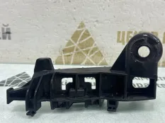 Кронштейн фары Toyota Camry 2017-2022 5256333060 V70, задний левый