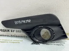 Решетка противотуманной фары Renault Logan 2014-2018 261A37637R 2 L8 ДО РЕСТАЙЛИНГ, передняя левая