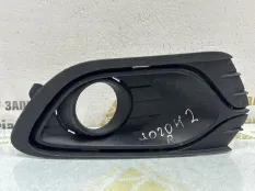 Решетка противотуманной фары Renault Logan 2014-2018 263316043R 2 L8 ДО РЕСТАЙЛИНГ, передняя правая