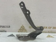 Петля капота Skoda Octavia 2013-2017 5E0823302 A7 5E3 ДО РЕСТАЙЛИНГ, передняя правая