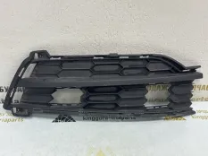 Решетка бампера Skoda Karoq 2017-2021 57A807368 1 NU7 ДО РЕСТАЙЛИНГ, передняя правая